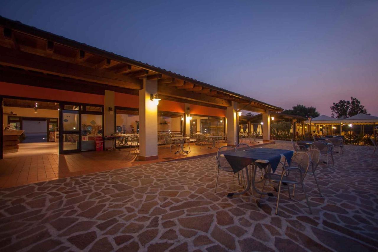 Holiday Homes In Sirmione/Gardasee 22174 Экстерьер фото